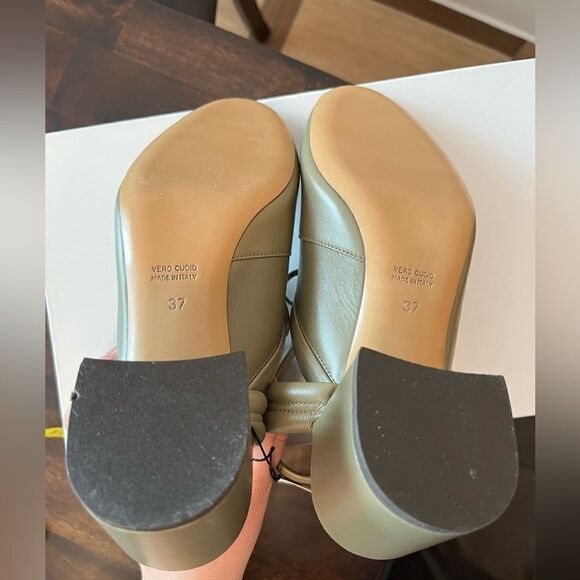 Maison Kitsune Paris Michel Vivian Khaki | Mercari Maison Kitsune Paris Michel Vivian Khaki  Sandals
